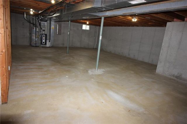 17009 E 46th Street Court S, Independence, MO 64055