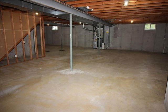 17009 E 46th Street Court S, Independence, MO 64055