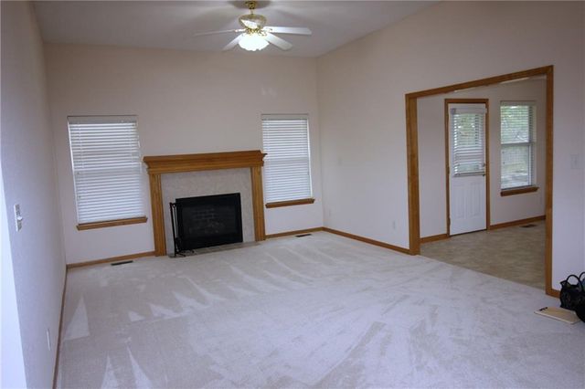 17009 E 46th Street Court S, Independence, MO 64055