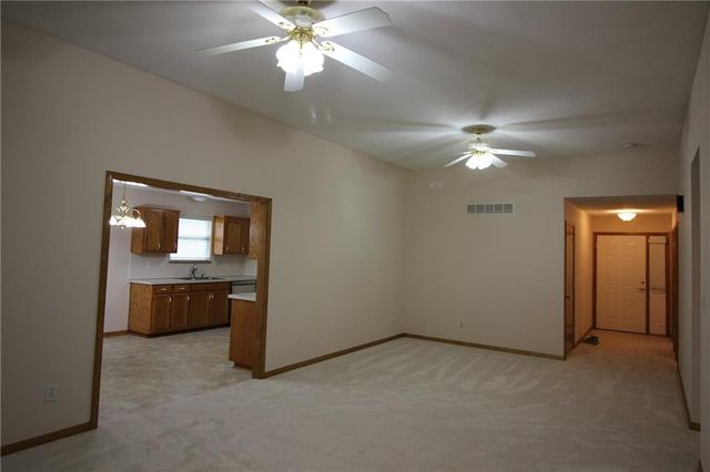 17009 E 46th Street Court S, Independence, MO 64055