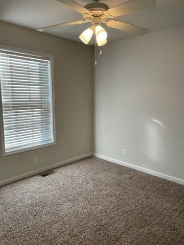 2492 Rafiki Dr, Clarksville, TN 37042