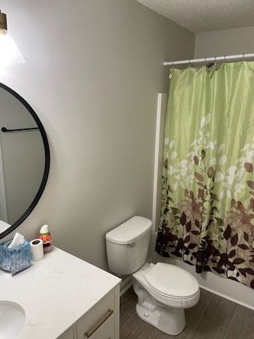 2492 Rafiki Dr, Clarksville, TN 37042