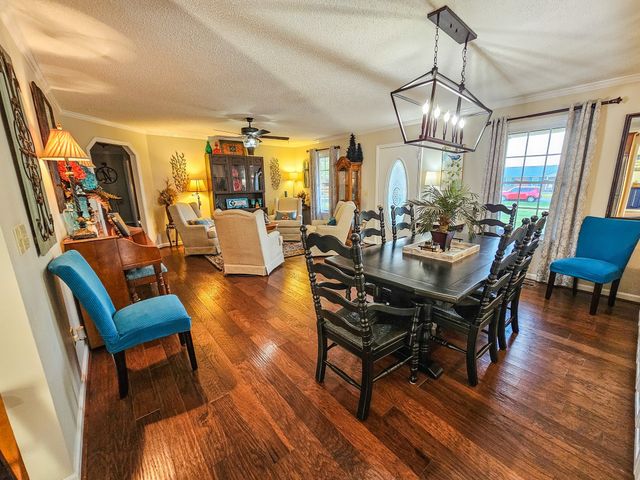 1305 Horseshoe Dr, Lewisburg, TN 37091