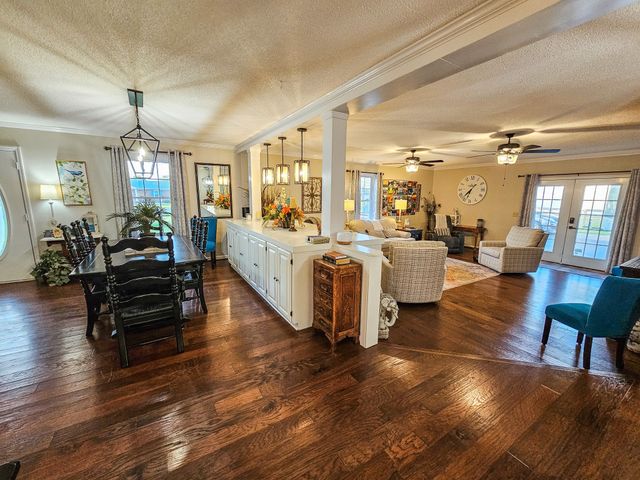 1305 Horseshoe Dr, Lewisburg, TN 37091