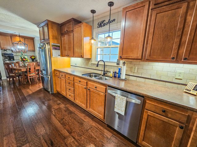 1305 Horseshoe Dr, Lewisburg, TN 37091