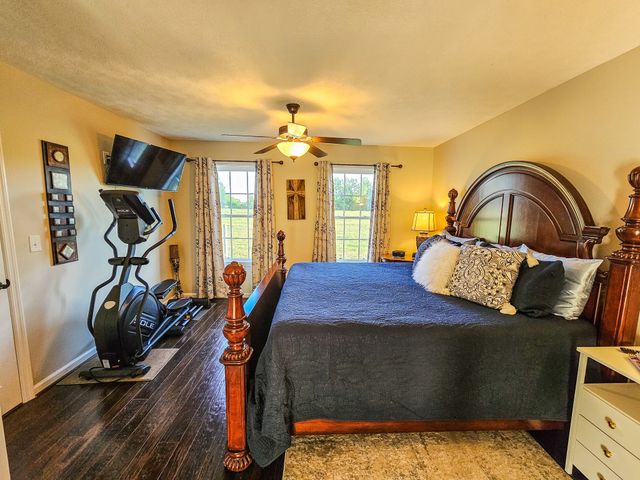 1305 Horseshoe Dr, Lewisburg, TN 37091