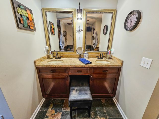 1305 Horseshoe Dr, Lewisburg, TN 37091