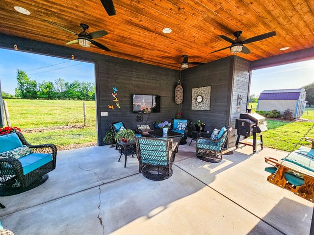 1305 Horseshoe Dr, Lewisburg, TN 37091