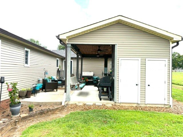 1305 Horseshoe Dr, Lewisburg, TN 37091