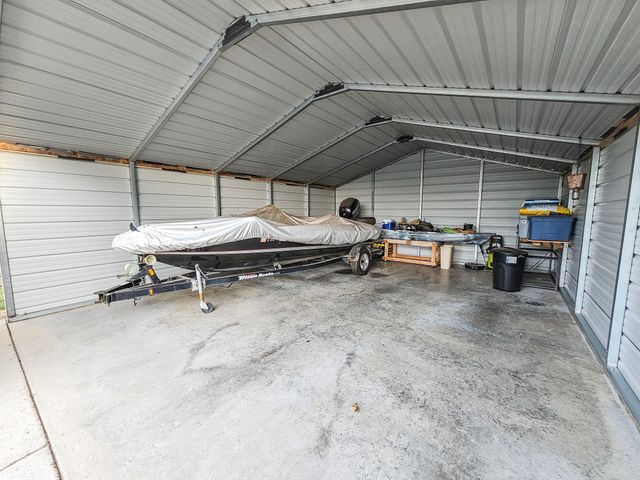 1305 Horseshoe Dr, Lewisburg, TN 37091