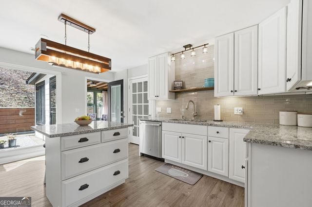 648 Dogwood Drive, Lawrenceville, GA 30046