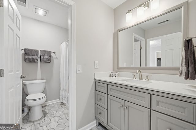 648 Dogwood Drive, Lawrenceville, GA 30046