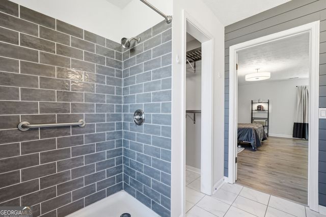 648 Dogwood Drive, Lawrenceville, GA 30046