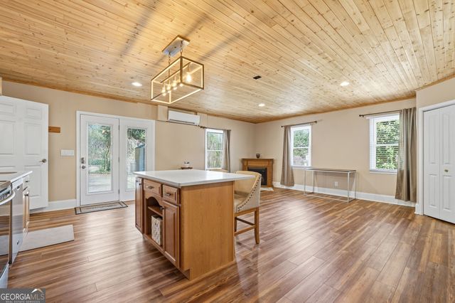 648 Dogwood Drive, Lawrenceville, GA 30046