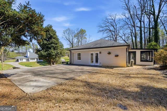 648 Dogwood Drive, Lawrenceville, GA 30046