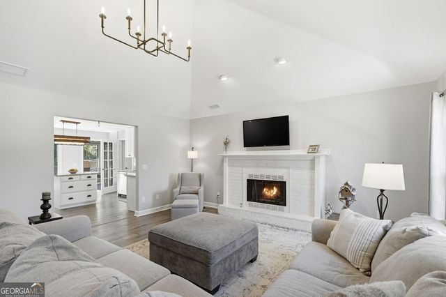 648 Dogwood Drive, Lawrenceville, GA 30046