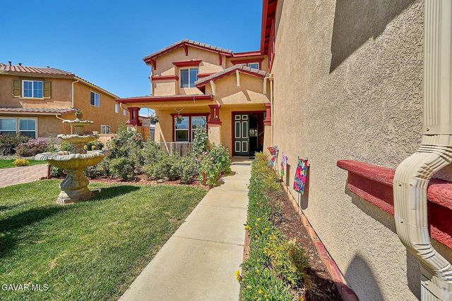 43521 Blossom Drive, Lancaster, CA 93536