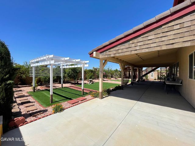 43521 Blossom Drive, Lancaster, CA 93536