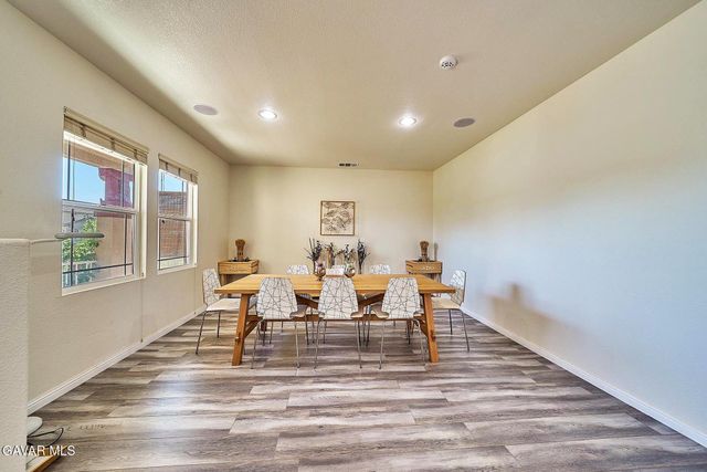 43521 Blossom Drive, Lancaster, CA 93536