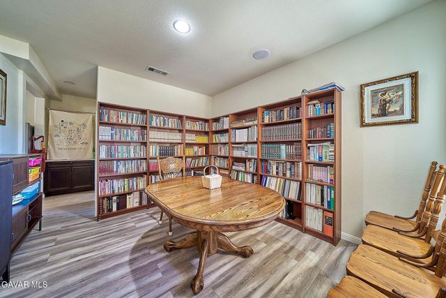 43521 Blossom Drive, Lancaster, CA 93536