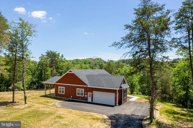 831 AVANTI DR., Bunker Hill, WV 25413