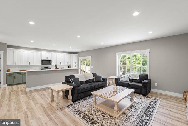 831 AVANTI DR., Bunker Hill, WV 25413