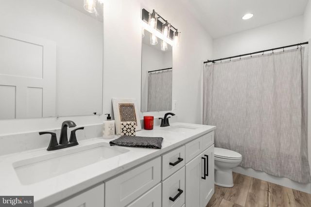 831 AVANTI DR., Bunker Hill, WV 25413