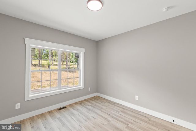 831 AVANTI DR., Bunker Hill, WV 25413