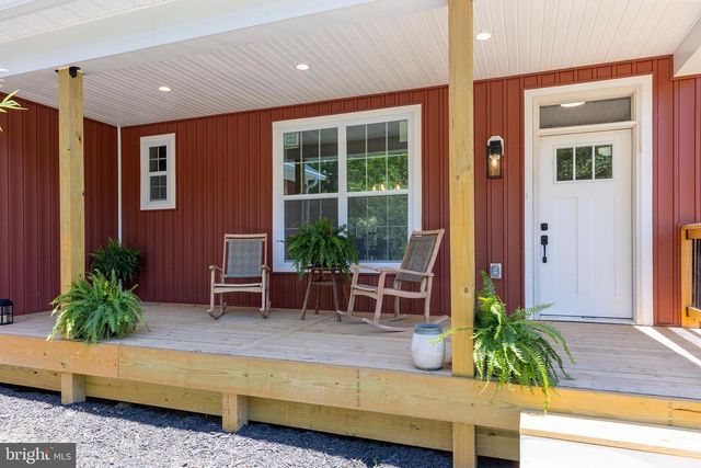 831 AVANTI DR., Bunker Hill, WV 25413