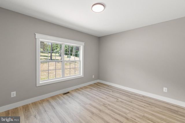 831 AVANTI DR., Bunker Hill, WV 25413