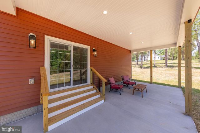 831 AVANTI DR., Bunker Hill, WV 25413