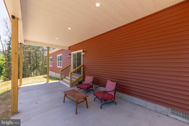 831 AVANTI DR., Bunker Hill, WV 25413