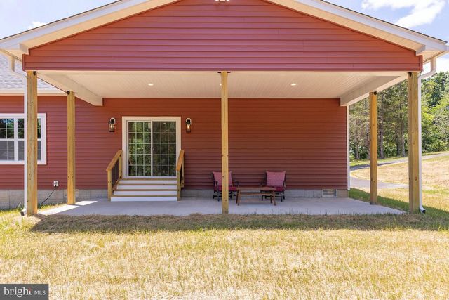 831 AVANTI DR., Bunker Hill, WV 25413