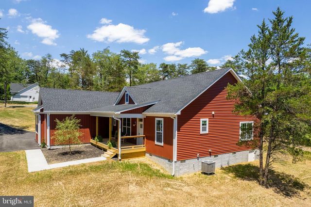 831 AVANTI DR., Bunker Hill, WV 25413