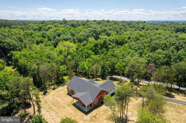 831 AVANTI DR., Bunker Hill, WV 25413