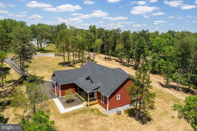 831 AVANTI DR., Bunker Hill, WV 25413