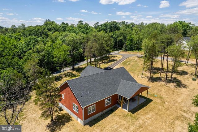 831 AVANTI DR., Bunker Hill, WV 25413