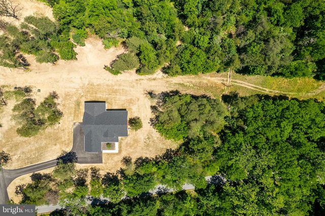 831 AVANTI DR., Bunker Hill, WV 25413