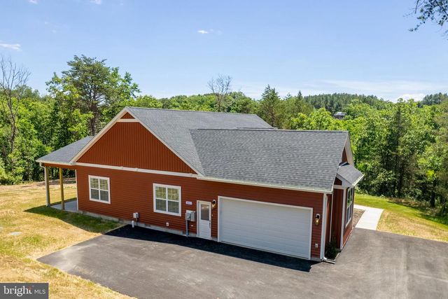 831 AVANTI DR., Bunker Hill, WV 25413