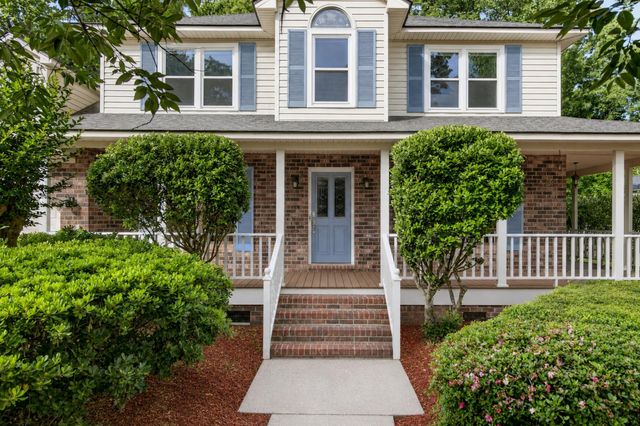 200 Loch Lomond Street, Summerville, SC 29483