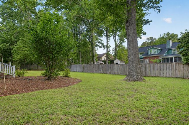 200 Loch Lomond Street, Summerville, SC 29483