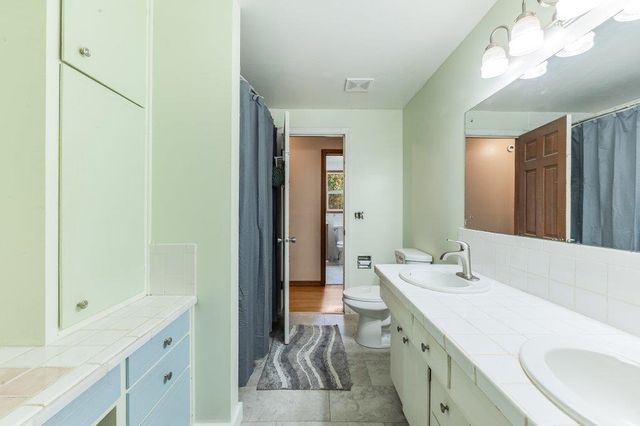 7327 S Cedar Rd, Spokane, WA 99224