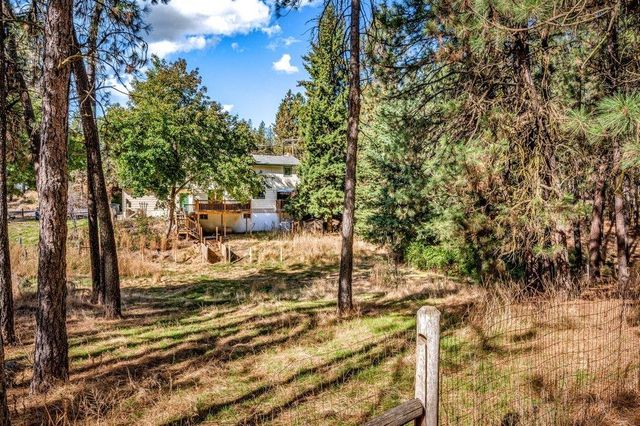 7327 S Cedar Rd, Spokane, WA 99224