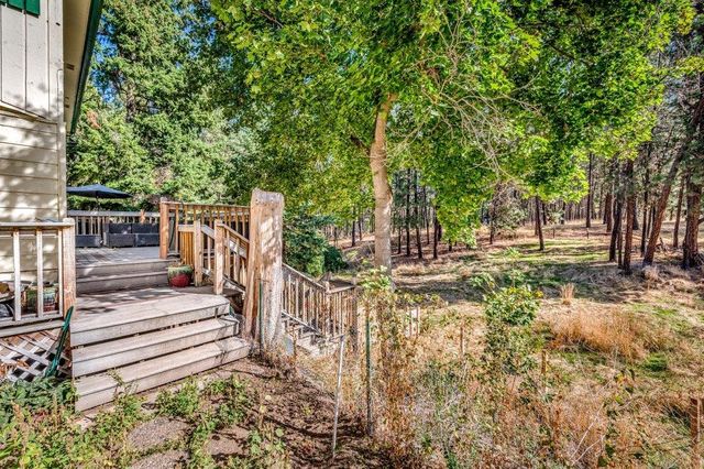7327 S Cedar Rd, Spokane, WA 99224