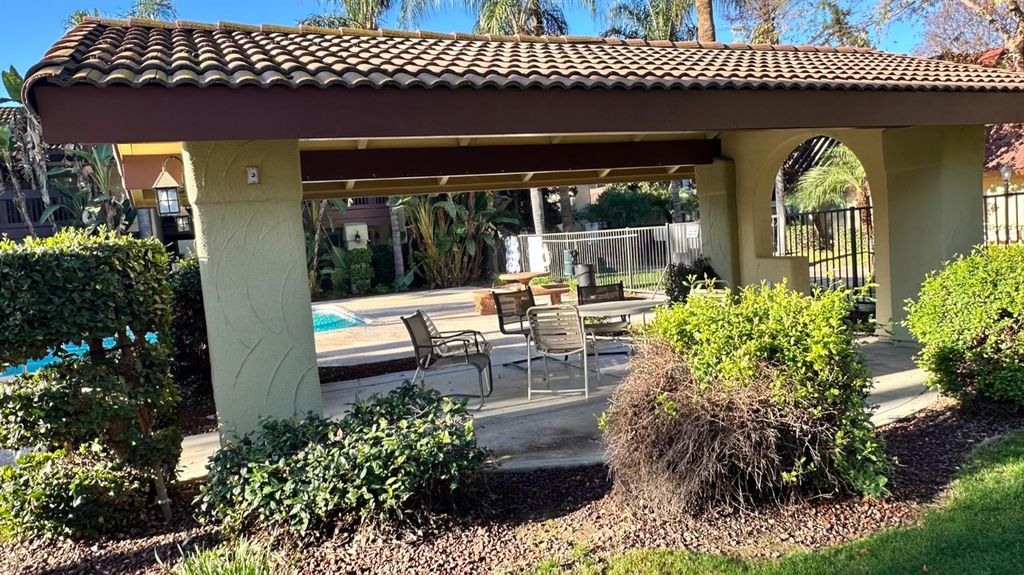 Image 28 of property listing at 2881 Huntington Boulevard # 235, Fresno, CA 93721