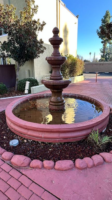 Image 29 of property listing at 2881 Huntington Boulevard # 235, Fresno, CA 93721