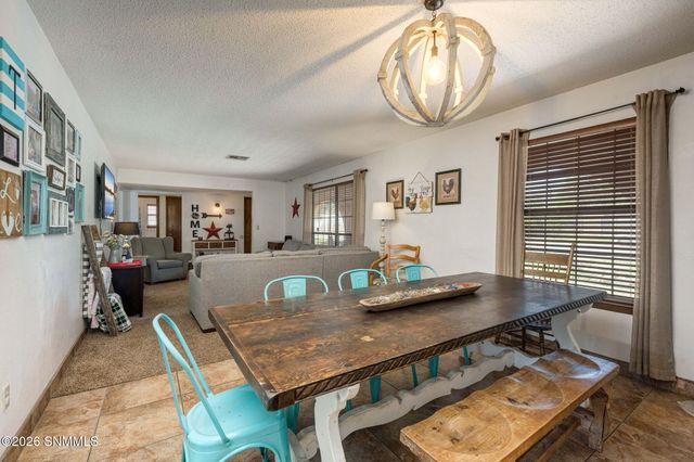 993 Valle Hermosa, Las Cruces, NM 88005