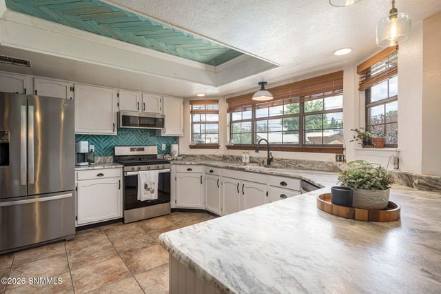 993 Valle Hermosa, Las Cruces, NM 88005