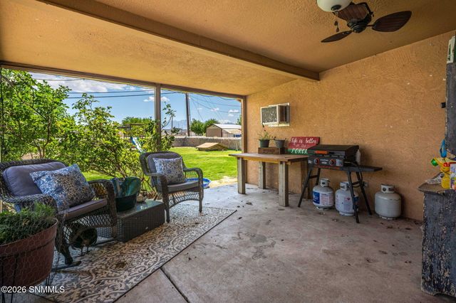 993 Valle Hermosa, Las Cruces, NM 88005