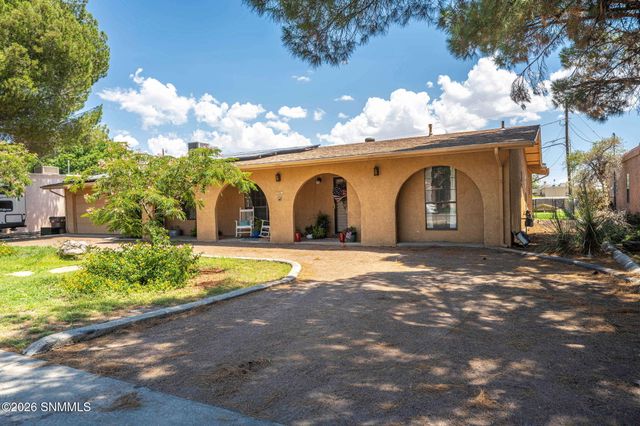 993 Valle Hermosa, Las Cruces, NM 88005